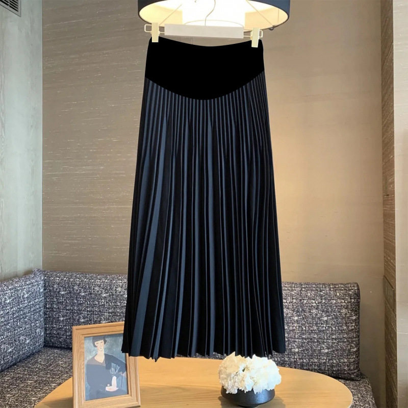 Set maternitate din două piese: hanorac lejer pentru toamnă‑iarna și fustă de lungime medie; model cu potrivire cromatică; material poliester 80–90% cu fibră acrilică; mâneci trei sferturi; stil street hipster