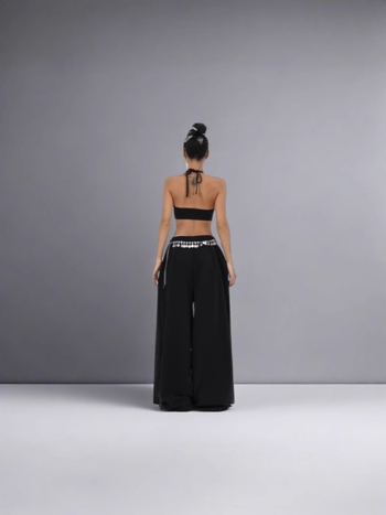 Djevojački komplet s kapuljačom i slobodnim strukom te ravnim hlačama – poliester 90–95%, otisak, proljeće 2025