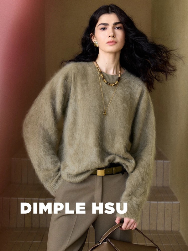 Pulover od brušenog kašmira s kapuljom, slobodan kroj, okrugli izrez, dugi rukavi, 95% kašmir