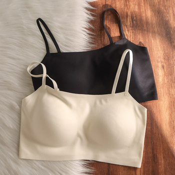 Спортен сутиен безшевен, без жици, с мека опора, чашка 3/4, тънко формовани чашки