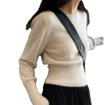 Πλεκτό πουλόβερ από μαλλί, λαιμόκοψη σε έναν ώμο, 95% μαλλί, κοντή γραμμή (40–50 εκ.), μακριά μανίκια