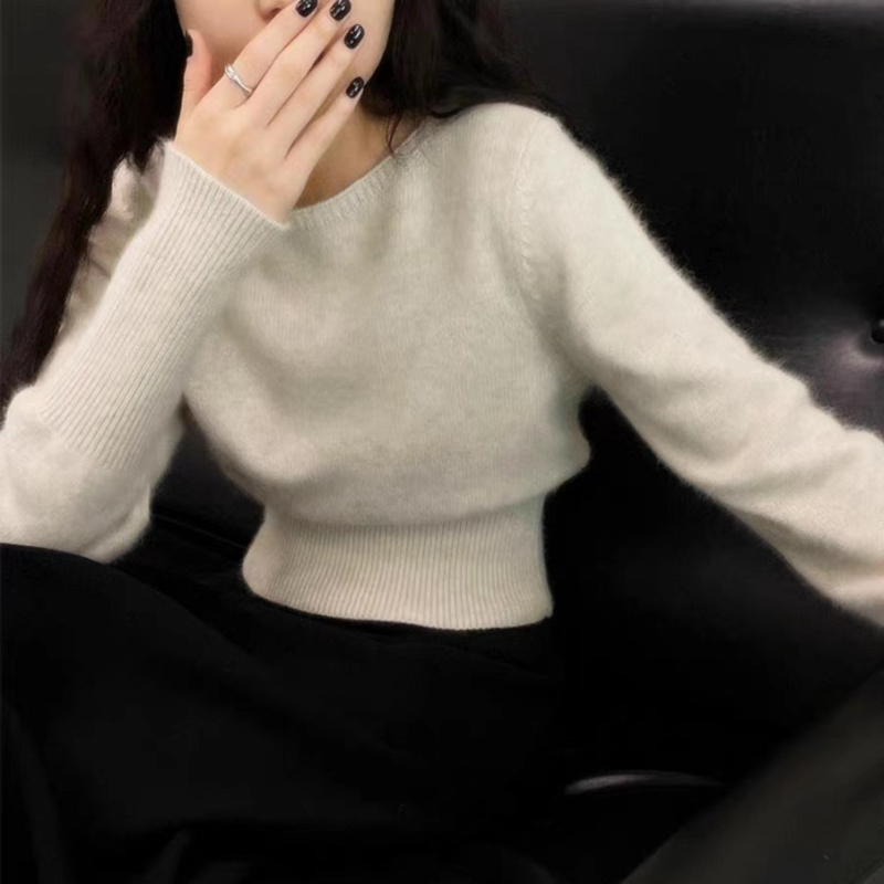 Πλεκτό πουλόβερ από μαλλί, λαιμόκοψη σε έναν ώμο, 95% μαλλί, κοντή γραμμή (40–50 εκ.), μακριά μανίκια