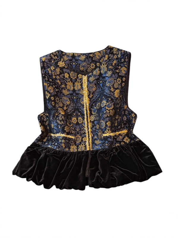 Bez rukava veste u kineskom stilu s književno retro, 3D jacquard efekt, velur paneli, okrugli vrat, poliester ≥95%