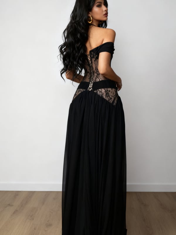 Дълга плетена рокля с открити рамене, А‑линия, с висок разрез