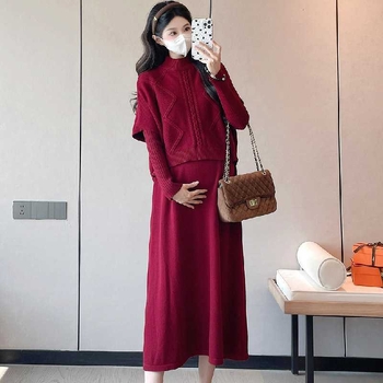 Σετ εγκυμοσύνης από πλεκτό φόρεμα δύο τεμαχίων: 3/4 μανίκια, γιακάς σε σχήμα φύλλου λωτού, ακρυλικό ύφασμα (95%+), midi ακανόνιστη φούστα