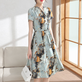 Dámske šaty zo šifónu s krátkym rukávom, V výstrihom, stredná dĺžka, jednodielne, umelecký vintage štýl, s gombíkmi, čipkou a zipsom.