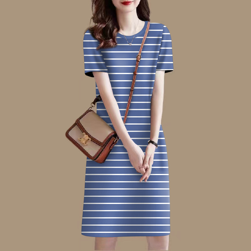Šaty s pruhmi, okrúhly výstrih, krátke rukávy, stredná dĺžka, polyester