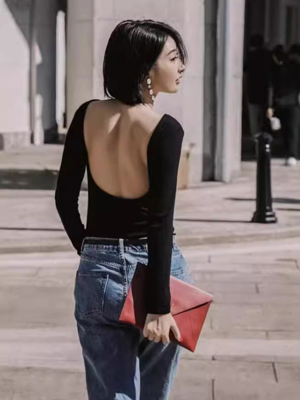 Pamuk majica, slim fit, dugi rukavi, U-oblik ovratnik, kratka dužina