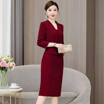 Motinos nuotakos suknelė, literatūrinis retro stilius, midi ilgis, ruduo 2024, poliesterio mišinys (Ruduo 2024; poliesterio mišinys; kiti pluoštai < 30%; pagrindinis audinys 2: poliesteris; midi ilgis)