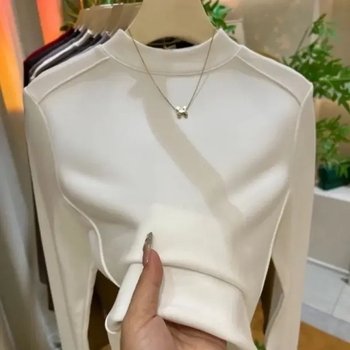 Poliészter alaprétegű hosszú ujjú felső fleece-béléssel, slim-fit fishbone sziluett, kötött kivitel