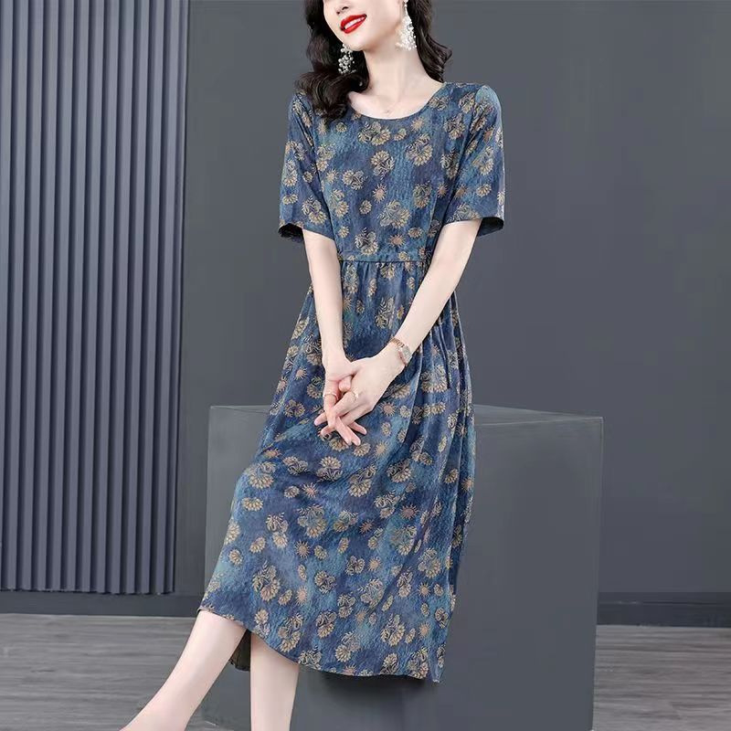 A-vonalú ruha, több színű minta, PVC anyag, kerek nyakú, rövid ujjú