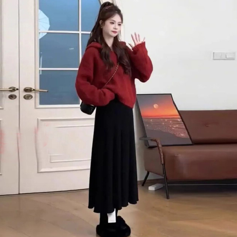 Trudnički dvodijelni set: kapuljačasti džemper i pletena suknja s naramenicama, jesen-zima, korejski stil, svježe i slatko; viskoza 30–50%, dugi rukavi, srednja duljina suknje, jesen 2025