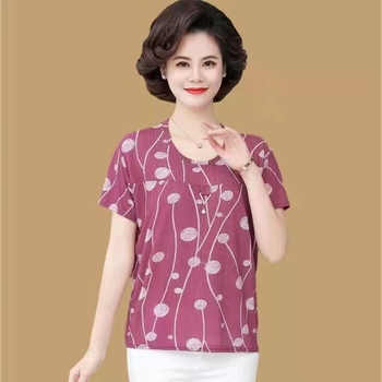 Plus veličine kratki top za zrelije žene, smjesa poliestera i elastana (poliestera 30–50%, elastana ≤30%), geometrijski uzorak, okrugli izrez, regular kratki rukavi, standardna duljina 50–65 cm