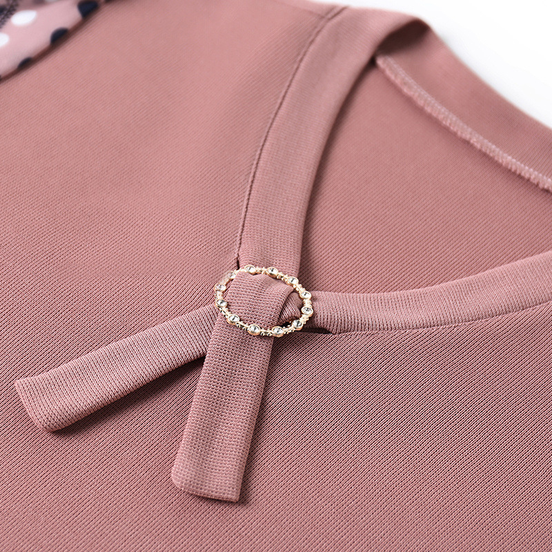 Tricou cu decolteu în V, poliester, stil urban, mâneci scurte, croială lejeră