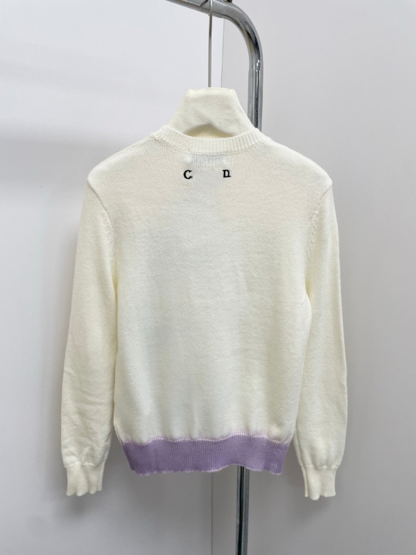 Puloveră de damă din lână-cashmere cu broderie, guler rotund, mâneci lungi, lungime regulată