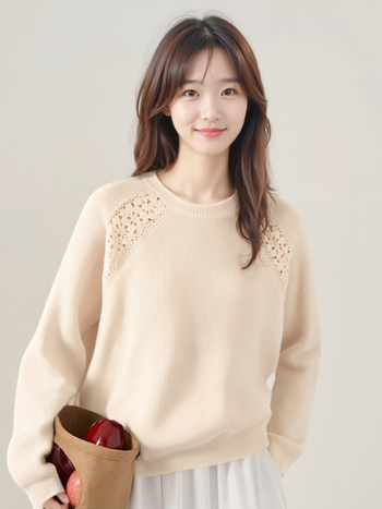 Kasmirski pulover s visokim ovratnikom i prorezanim uzorkom – 95% kašmir, dugi rukavi, jesen 2025