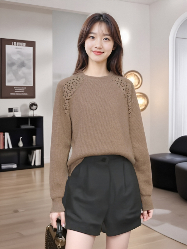 Kasmirski pulover s visokim ovratnikom i prorezanim uzorkom – 95% kašmir, dugi rukavi, jesen 2025