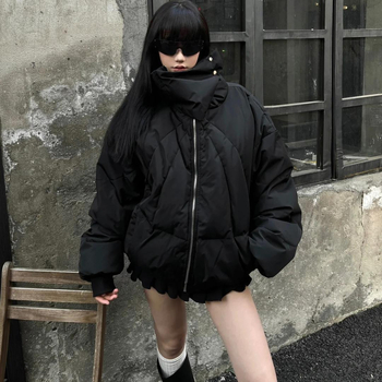 Унисекс яке с дебел пълнеж от полиестер и патчворк дизайн, свободен силует, цип, зимно