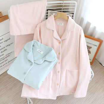 Porodna pidžama za zimu – kućni loungewear s kardigan krojem, Derong termo poliester 80–90%, dugi rukavi, hlače