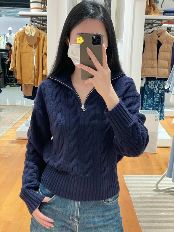 Džemper s kapuljom od vune i kašmira, šivani logo ponija, polovični zip, kabelski pleteni uzorak