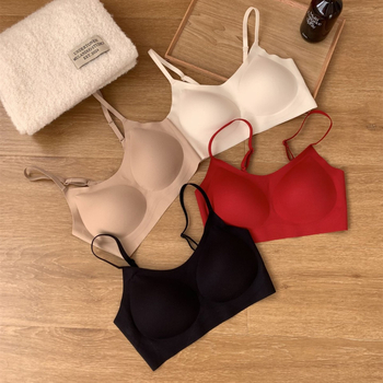 Grudnjak u stilu kamizole, modalna tkanina, podstava od mulberry svile, košarice 3/4, tanke oblikovane košarice, nevidljiv dizajn