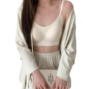 Grudnjak u stilu kamizole, modalna tkanina, podstava od mulberry svile, košarice 3/4, tanke oblikovane košarice, nevidljiv dizajn