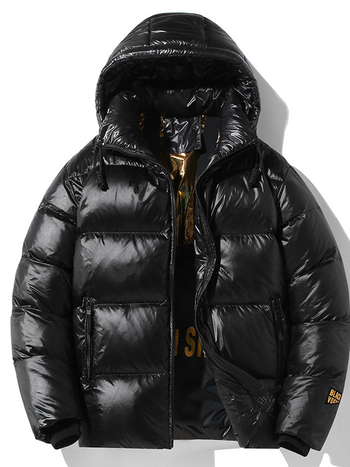 Muška jakna od bijelog pačjeg perja, punilo 550, udio perja 76–80%, otporna na vjetar, stojeći ovratnik, zip, debela