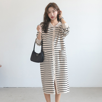 Haljina s reverom, prugasta, midi A-linija, dugi rukavi, akrilni pleteni materijal