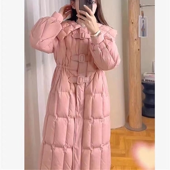 Női tollkabát kacsa tollal töltve, 51–55% kasmír, cape-stílusú siluett, cipzáras zárás, hosszú fazon