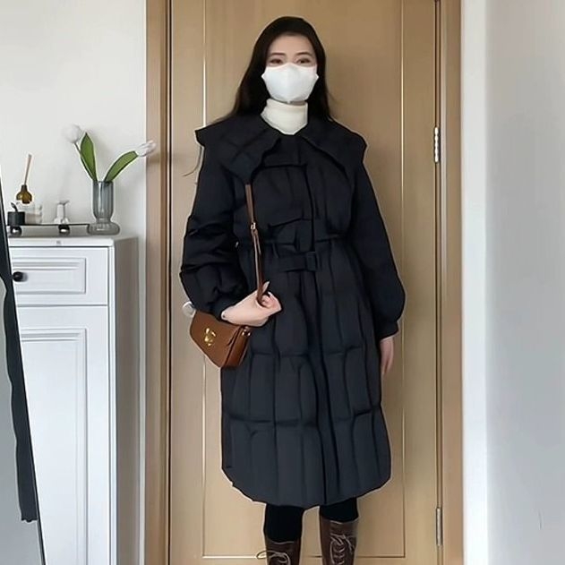 Női tollkabát kacsa tollal töltve, 51–55% kasmír, cape-stílusú siluett, cipzáras zárás, hosszú fazon