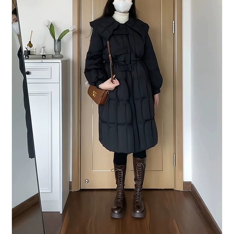 Női tollkabát kacsa tollal töltve, 51–55% kasmír, cape-stílusú siluett, cipzáras zárás, hosszú fazon