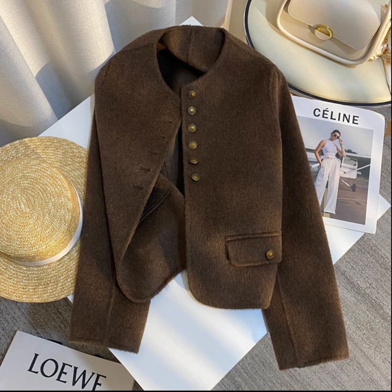 Dámsky kabát z polyesteru - voľný strih, dlhé rukávy, zapínanie na gombíky, stredná hrúbka (Stredná hrúbka; Polyester; Voľný strih; Dlhé rukávy; Zapínanie na gombíky)