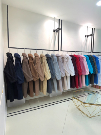 Ženski teddy bear kaput, srednja duljina, vunena tkanina, 90-95% vuna, jesen 2024