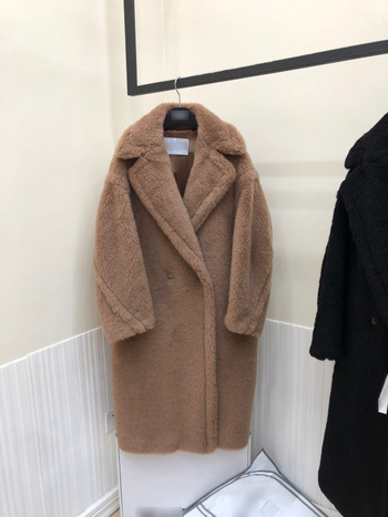 Ženski teddy bear kaput, srednja duljina, vunena tkanina, 90-95% vuna, jesen 2024