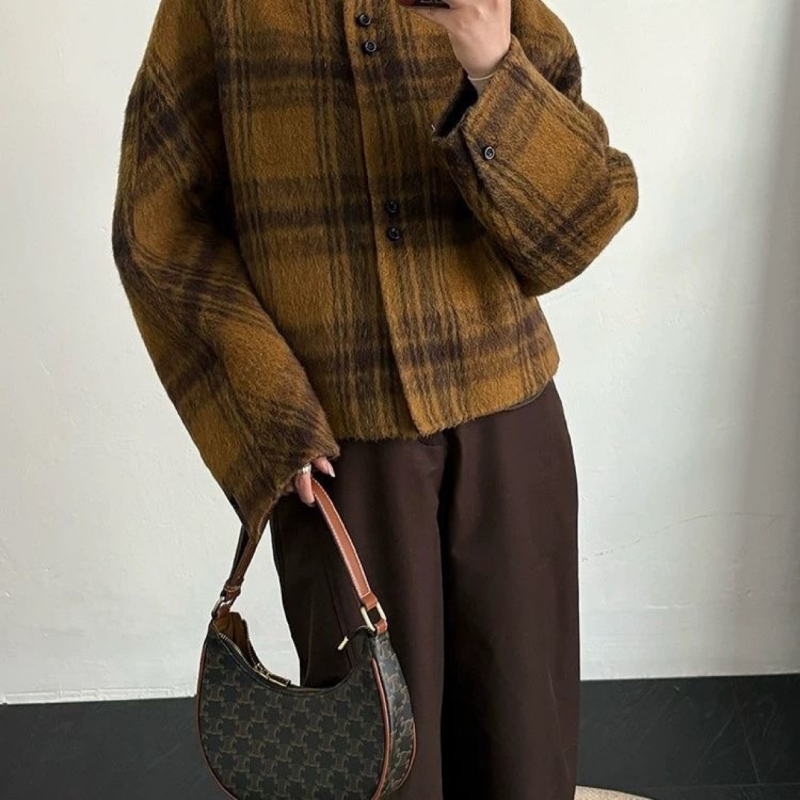 Ženski vuneni kaput s korejskim kariranim uzorkom, okrugli ovratnik, bat rukav, slobodan kroj, jednoredno kopčanje, jesen 2025