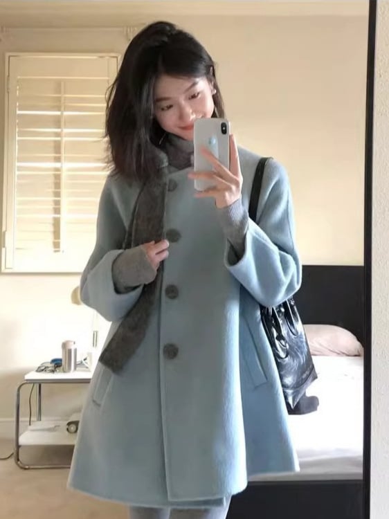 Ženski vuneni kaput, A-linija kroj, srednja debljina, jednoredno kopčanje, elegantan gradski stil (Vuna; Srednja debljina; A-linija kroj; Jednoredno kopčanje; Elegantan gradski stil)