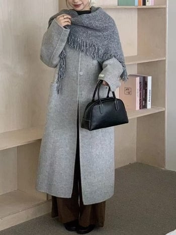 Ženski kaput od kašmira-vunene smjese, bez ovratnika, jednostruko kopčanje na gumbe, 3/4 rukavi, srednje debljine