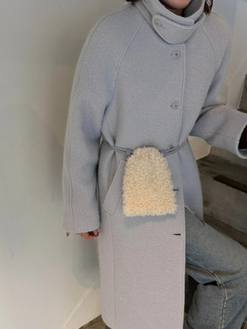 Ženski dugi kaput od vune i smjese s stojećim ovratnikom | Vuna 80–90% | Zima 2025