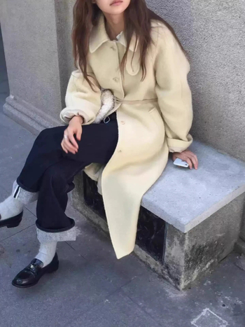 Ženski dugi kaput od vune i smjese s stojećim ovratnikom | Vuna 80–90% | Zima 2025