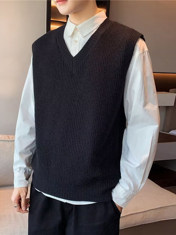 Muški pleteni prsluk s V-izrezom, udoban kroj, smjesa poliestera (80%), jednobojni uzorak, za jesen 2024