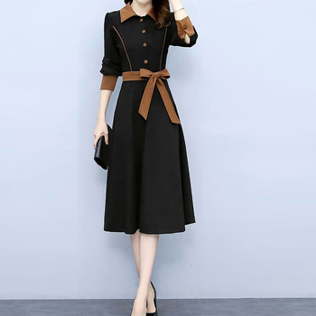 Corduroy anyagú A-vonalú ruha, hosszú ujjú, magas derék