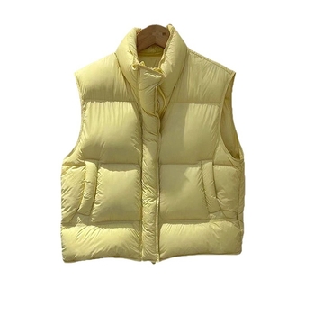 Ženski najlonski pufasti prsluk s stojećim ovratnikom i zatvaračem, kratkog kroja, 86–90% perja