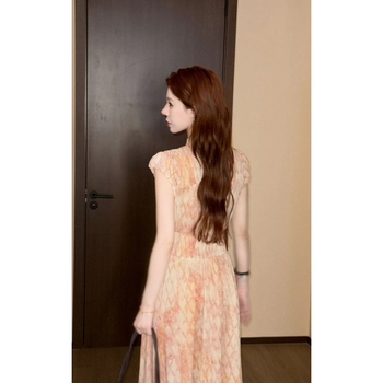 Tulipános virágmintás ruha, elegáns karcsú sziluett, magas gallér, Feifei ujjú, rövid ujjú, hosszú szoknya