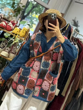 Ženski pleteni prsluk s V-izrezom, retro floralni uzorak, slobodan kroj, poliester pleteni materijal
