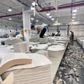 Producție costum personalizat și procesare OEM pe baza desenelor; materiale țesute de înaltă calitate; probă 3–7 zile; capacitate 10.000 de piese; echipă de 10 designeri; tehnică de splicing.