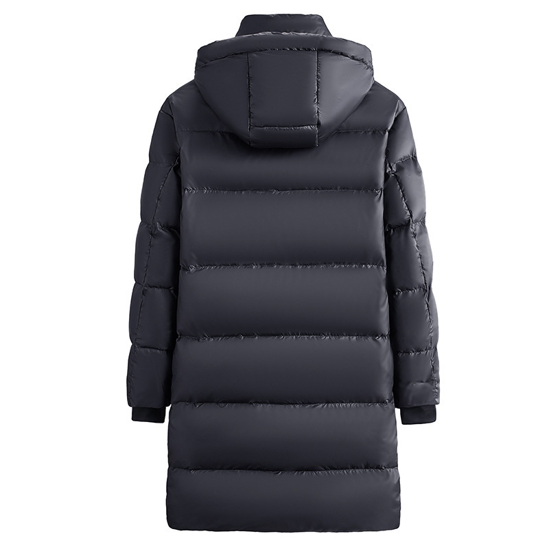 Dugačka jakna s kapuljačom, punjenje od bijelog guščjeg pera, kašmir sadržaj 76–80%, pogodna za ekstremno hladno vrijeme (-30°C do -15°C), slobodan kroj