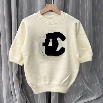 Pletena džemper jakna OEM prilagođavanje prema crtama i uzorcima, mala serijska proizvodnja, visokokvalitetni materijali kašmir/vuna/modal/nylon i druge pletene tkanine (Ciklus probnog: 2; Proizvodni kapacitet: 1000/2)