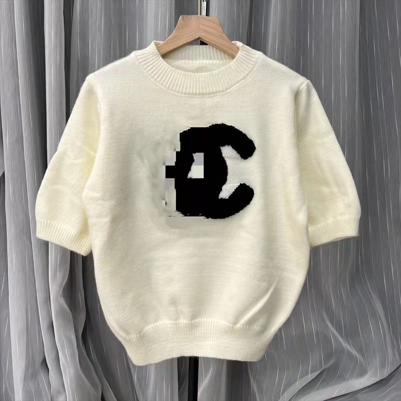 Pletena džemper jakna OEM prilagođavanje prema crtama i uzorcima, mala serijska proizvodnja, visokokvalitetni materijali kašmir/vuna/modal/nylon i druge pletene tkanine (Ciklus probnog: 2; Proizvodni kapacitet: 1000/2)