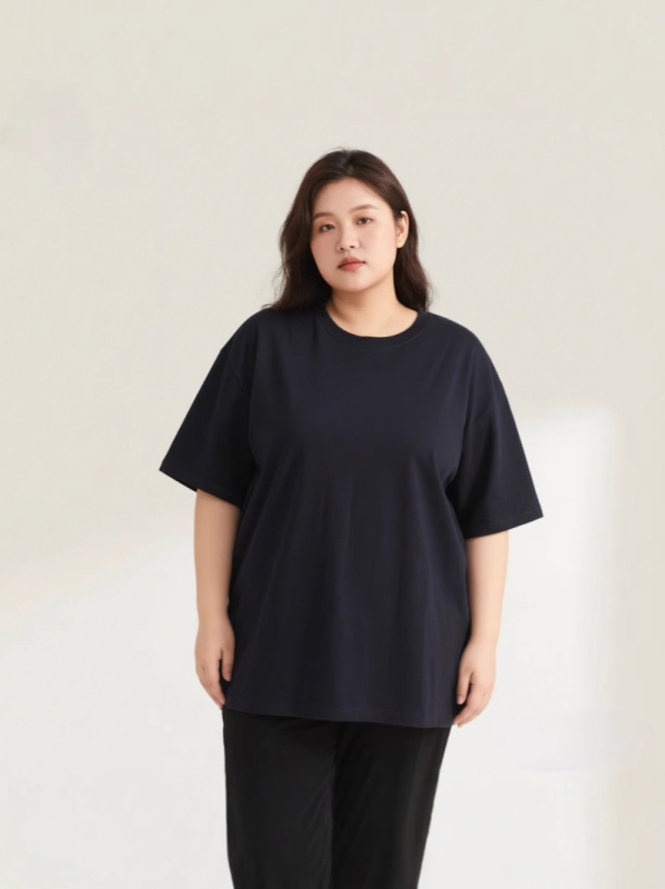 Plus izmēra sieviešu kokvilnas adījuma T-krekls ar īsām piedurknēm, apaļa kakla, izšūts karikatūru raksts, brīvs siluets