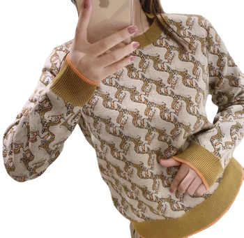 Prilagođena proizvodnja svjetera, visoko kvalitetni pleteni materijali, 3-dnevni probni ciklus, kapacitet 1000 kom/dan, obrada uzorka, OEM i obrada po nacrtu, glavni materijali: kašmir, vuna, poliester, akril, spandeks, poliester vlakna, mješavine kemijski